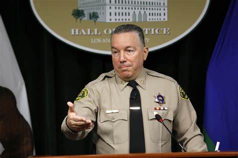 Sheriff Alex Villanueva's reelection bid focuses on Latinos - Los ...