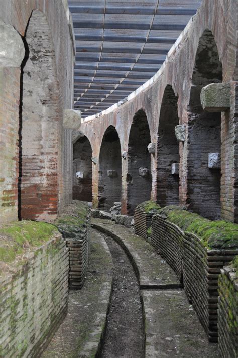 Santa Maria Capua Vetere, An Amphitheatre for the Playful ...