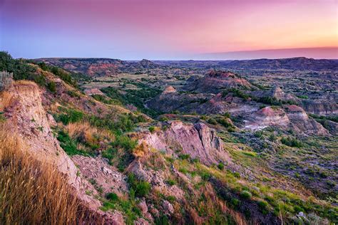 Morning at Painted Canyon | Theodore Roosevelt National Park, North ...