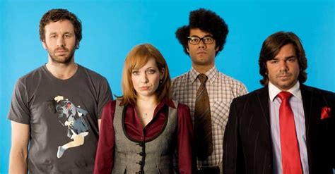 The 25+ Best British TV Comedies To Watch On Netflix Right Now