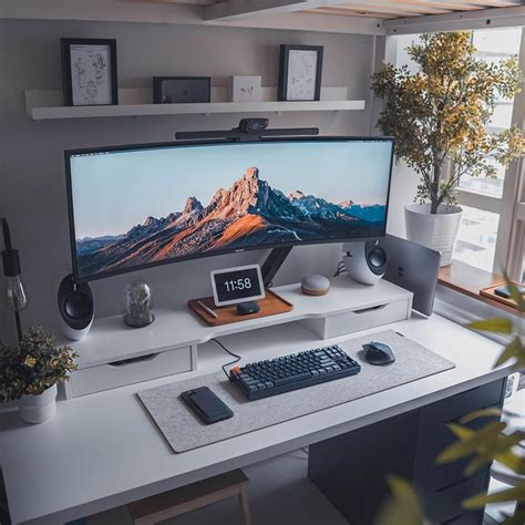 40 Workstation Setups That We Really Like | Home office setup, Home ...