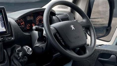 New Peugeot Boxer In Perth And Dundee - Struans