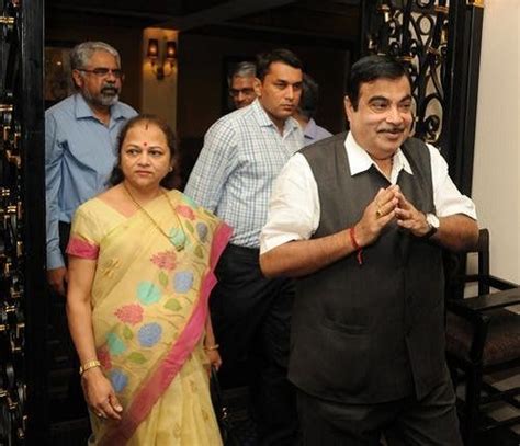 Nitin Gadkari Age, Wife, Caste, Children, Family, Biography » StarsUnfolded