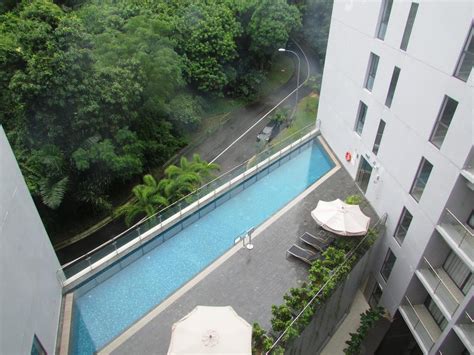 Bay Hotel Singapore | Country Holidays Inn & Suites