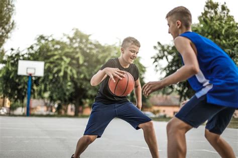 Is Palming The Ball In Basketball Illegal? - The Whistle Line