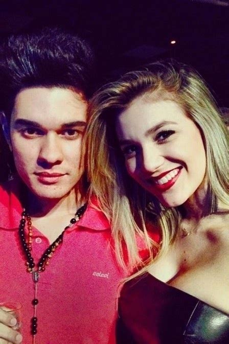 Luan Santana 2024: Girlfriend, net worth, tattoos, smoking & body facts ...