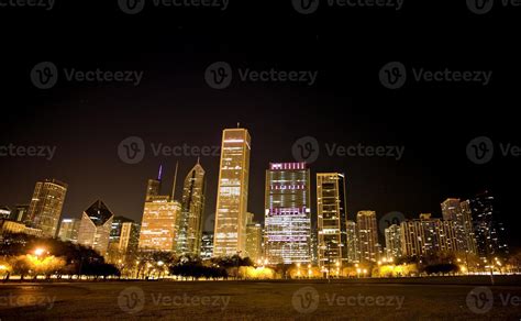 Night Photography Chicago 6469799 Stock Photo at Vecteezy