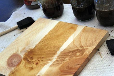 How to Make Natural DIY Wood Stain with Kitchen Ingredients Diy Painted ...