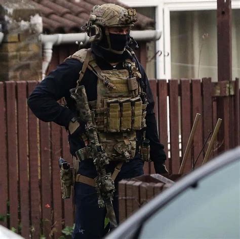 A member of 22 SAS during the Newcastle Raid. #highspeed #sas # ...