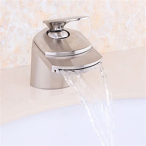 Luxury Bric Modern 1-Hole Waterfall Bathroom Sink Faucet Single Handle ...