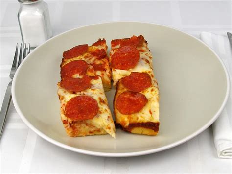 Calories in 4 piece(s) of Little Caesars Deep Dish Pepperoni Pizza.