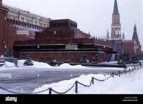 Lenin s Tomb in Red Square Moscow Stock Photo - Alamy