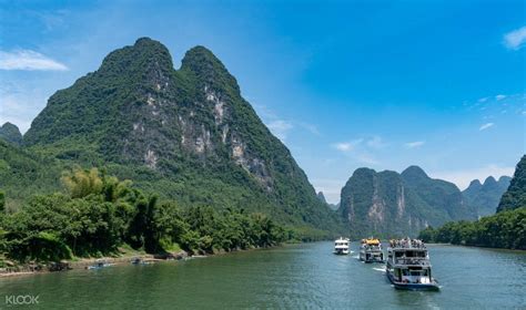 Yangshuo and Li River Highlights Day Tour with Transfers