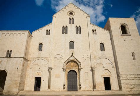 Basilica di San Nicola | , Italy | Sights - Lonely Planet