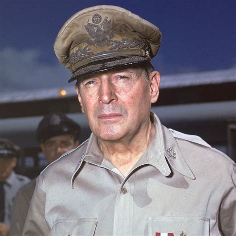 Douglas MacArthur - W 1, WW2 & Korean War