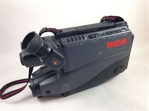 RCA VHS Camcorder DSP3 Vintage Camera CC422 24X Zoom Plus FOR PARTS or ...