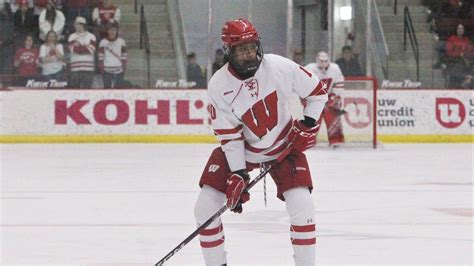 Wisconsin women's hockey wins overtime thriller vs. Minnesota