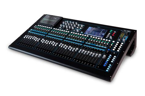 Allen & Heath Qu-32 32-channel Digital Mixer