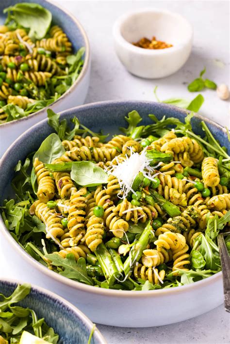 Pesto Pasta with Arugula, Asparagus, Peas, and Pistachios - Recipe ...