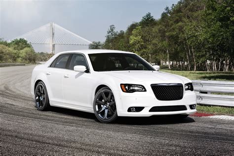 CHRYSLER 300 SRT8 - 2011, 2012, 2013, 2014, 2015, 2016, 2017 ...