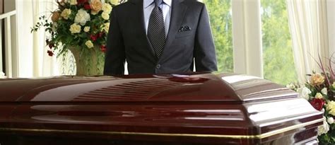 WHAT ARE THE DUTIES OF UNDERTAKER IN SINGAPORE? - FFS Funeral Flowers ...