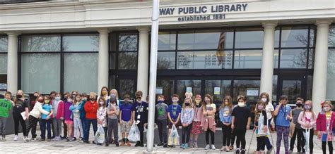 St. Rose second-graders enjoy visit to Way Library | Perrysburg ...