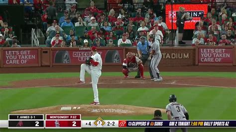 Jomboy Media on Twitter: "He doubled on a pitch that bounced 🤯 (via ...