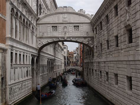 Venice - The Bridge of Sighs - Bella Travel Planning