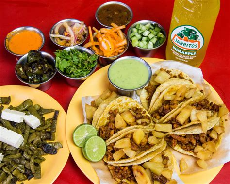 Top 8 Most Popular Foods in Mexico City | GoWithGuide