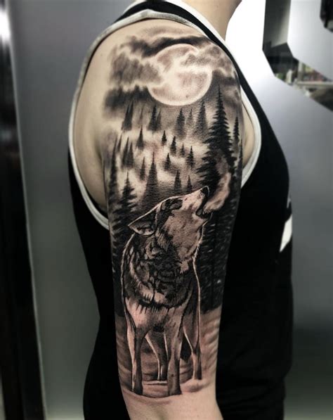 A Wolf Howling at the Moon displayed in Black & Grey Realistic Tattoo ...