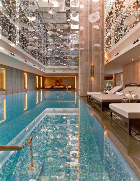 10 Most Luxurious Swimming Pools In The World | Luxury hotels interior ...