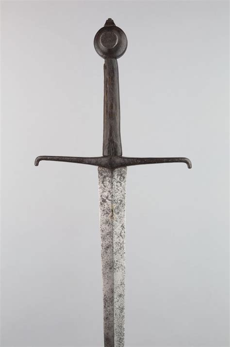 German longsword, circa 1380 to 1410 CE. Art Institute of Chicago, 1982 ...