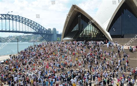 Hundreds Gathered Unique Flash Mob Singing Editorial Stock Photo ...