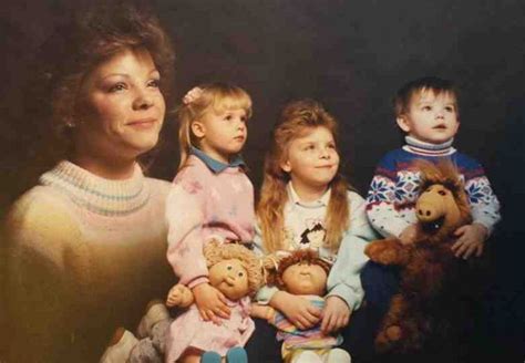 Everything 80’s - Family Portrait | Groovy history, Awkward family ...