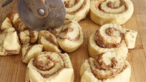 cinnamon-roll-casserole-pillsbury-cinnamon-rolls | Mighty Mrs.