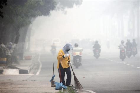 Kabut asap Riau dilaporkan menipis saat Jokowi datang