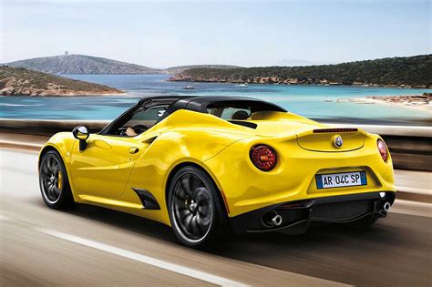 Alfa Romeo 4C Spider: Debutta negli USA, prezzo da 65.495 dollari