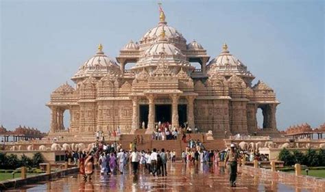 8 Temples In Delhi You Must Visit