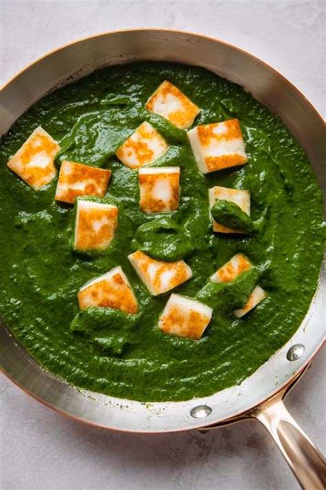 Best Garlicky Palak Paneer (Saag Paneer) Recipe | Little Spice Jar ...