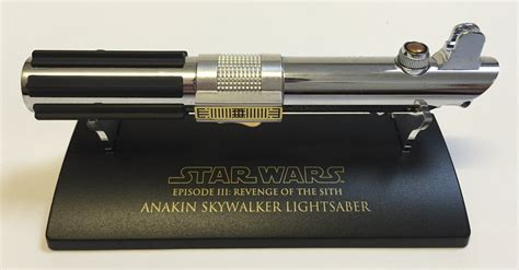 Anakin Skywalker lightsaber revenge of the sith | 3d design | Pinterest ...