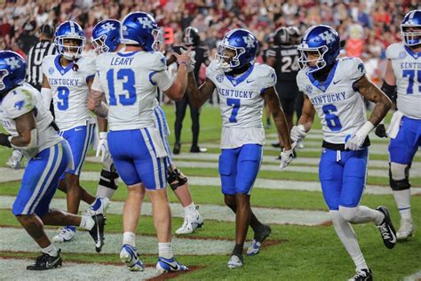 Kentucky-Louisville football 2023 live stream (11/25): How to watch ...