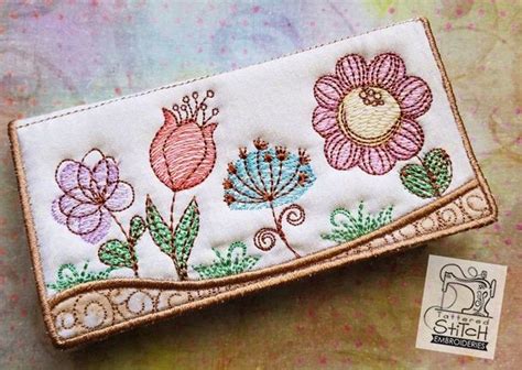 Spring Flowers Credit Card, Money Holder - In the Hoop - Machine ...