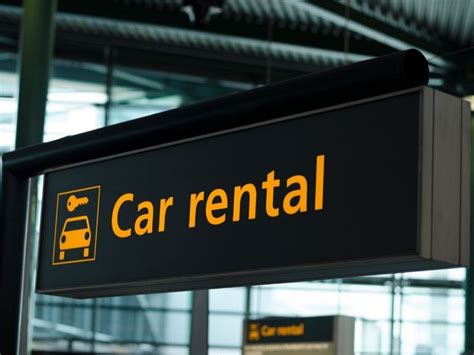 Hertz first major rental car company to file for bankruptcy amid COVID ...