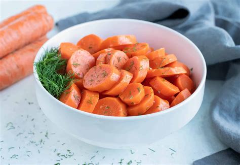 How to Boil Carrots (Sliced or Whole) - Evolving Table