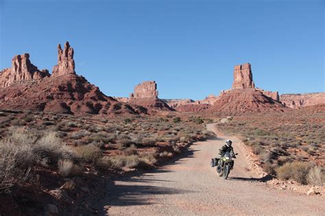 Valley of the gods - Adventure Bike Rider