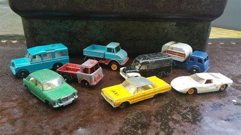 Vintage Lot of Old Matchbox Cars and Trucks -- Antique Price Guide ...