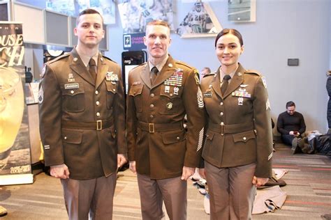 What are your thoughts on the new Army Green Service Uniform (AGSU) and ...