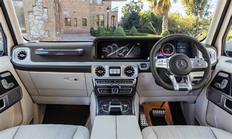 Mercedes-AMG G63 reviewed by Double Apex on local soil