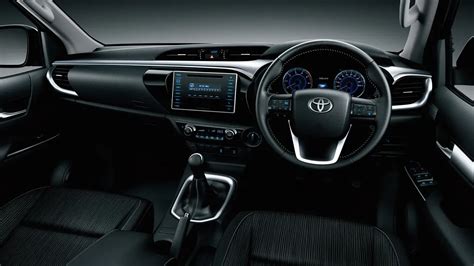 2016 Toyota HiLux interior, additional variants revealed in official ...