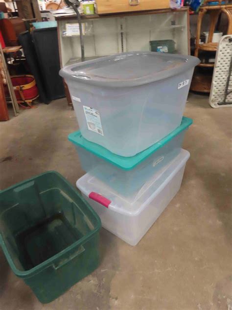 3 Clear Storage Tubs with Lids - McSherry Auction Service Ltd.